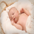 Waarom slaapt mijn baby overdag slecht en wat kan ik eraan doen?