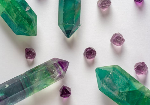 Van rituelen tot therapie: hoe kristallen worden gebruikt om goede energie aan te trekken
