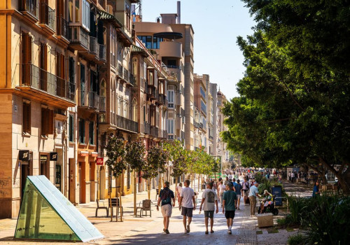 Cala Ratjada winkels: winkelstraten, zaterdagmarkt en wat je vooraf online regelt