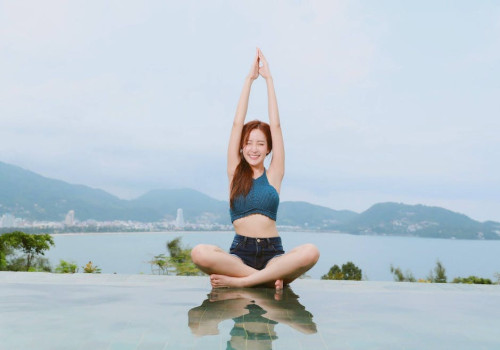 Hoe yoga je kan helpen om stress te verminderen en beter te slapen